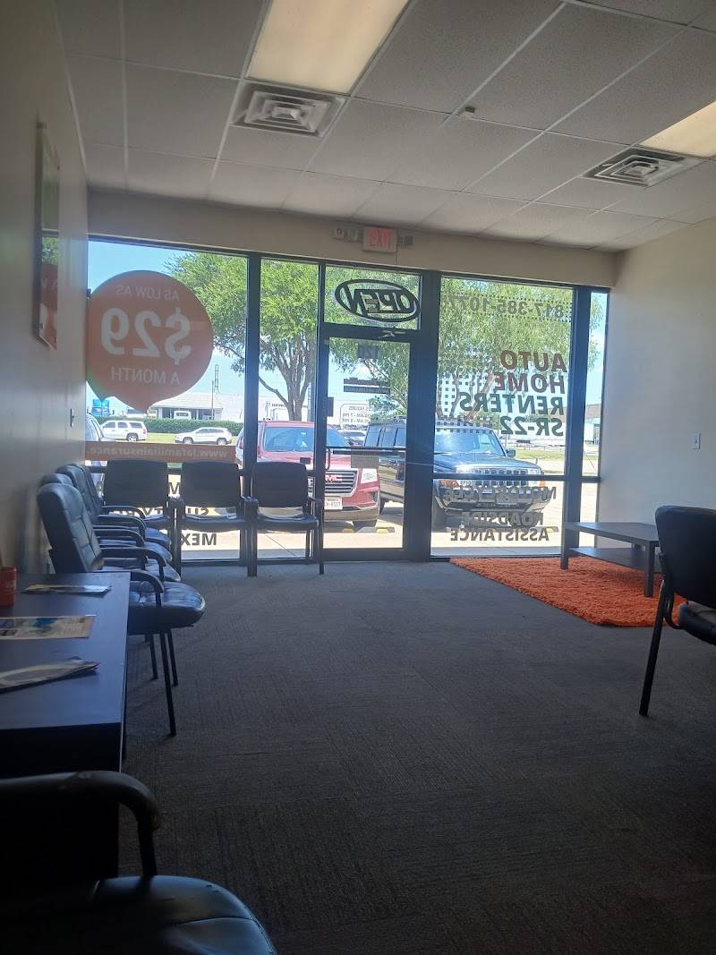La Familia Auto Insurance